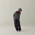 갤러리 뷰어로 이미지로드, <Moun ten.> flower quilt reversible blouson - charcoal