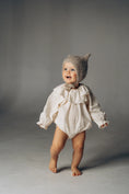 Load image into Gallery viewer, <Bambolina>Classic Kitty bonnet - BEIGE-Bmbolina-SUNNAO