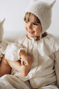 Load image into Gallery viewer, <Bambolina>Classic Kitty bonnet - IVORY-Bmbolina-SUNNAO