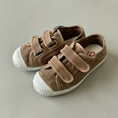 Load image into Gallery viewer, <Cienta>Double strap velcro sneaker - BEIGE 78777-Cienta-SUNNAO