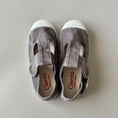 Load image into Gallery viewer, <Cienta>T strap shoes - GRAY 77777-Cienta-SUNNAO