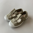 Load image into Gallery viewer, <Cienta>T strap shoes - CEMENTO 77777-Cienta-SUNNAO