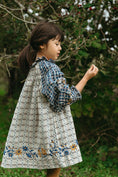 Gallery viewerに画像を読み込む, <Lali> Tulip Dress in Double-Sided Yarn Dye
