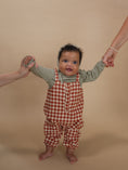 Gallery viewerに画像を読み込む, <Organic zoo> Paprika Gingham Salopette