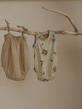 Load image into Gallery viewer, <Organic zoo> Grid Check Spaghetti Bodysuit Wheat (0M-12M)-Organic zoo-SUNNAO