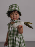 갤러리 뷰어로 이미지로드, <Organic zoo> Dill Gingham Bucket Sun Hat - DROP1