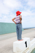 Gallery viewerに画像を読み込む, <GROWN> Daisy Denim Balloon Pant