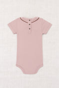 갤러리 뷰어로 이미지로드, <Misha&Puff>Short Sleeve Scout Onesie - Plum Petal(6-24M)-Misha&Puff-SUNNAO