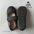 Load image into Gallery viewer, <Cienta>One strap velcro sneaker - LAME BLACK 561131