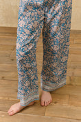 Gallery viewerに画像を読み込む, <Louise Misha> PAJAMAS SET LOUKA - BLUE MOUNTAIN AVENS(大人用)