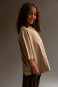 Load image into Gallery viewer, <façade> Wide SS tee - Taupe