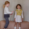 Load image into Gallery viewer, <iver and isla> floral embroidered heartwarmer(2-6Y) -iver and isla-SUNNAO