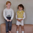 Load image into Gallery viewer, <iver and isla> floral embroidered heartwarmer(2-6Y) -iver and isla-SUNNAO