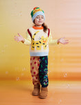 Gallery viewerに画像を読み込む, <Halcyon Nights> Fluffy Knit Vest - Zoo Crew
