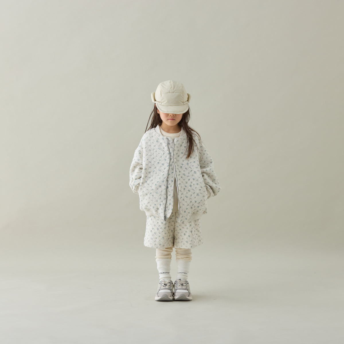 <Moun ten.> flower quilt reversible blouson - oatmeal