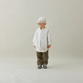 Gallery viewerに画像を読み込む, <Moun ten.> flower quilt reversible blouson - oatmeal
