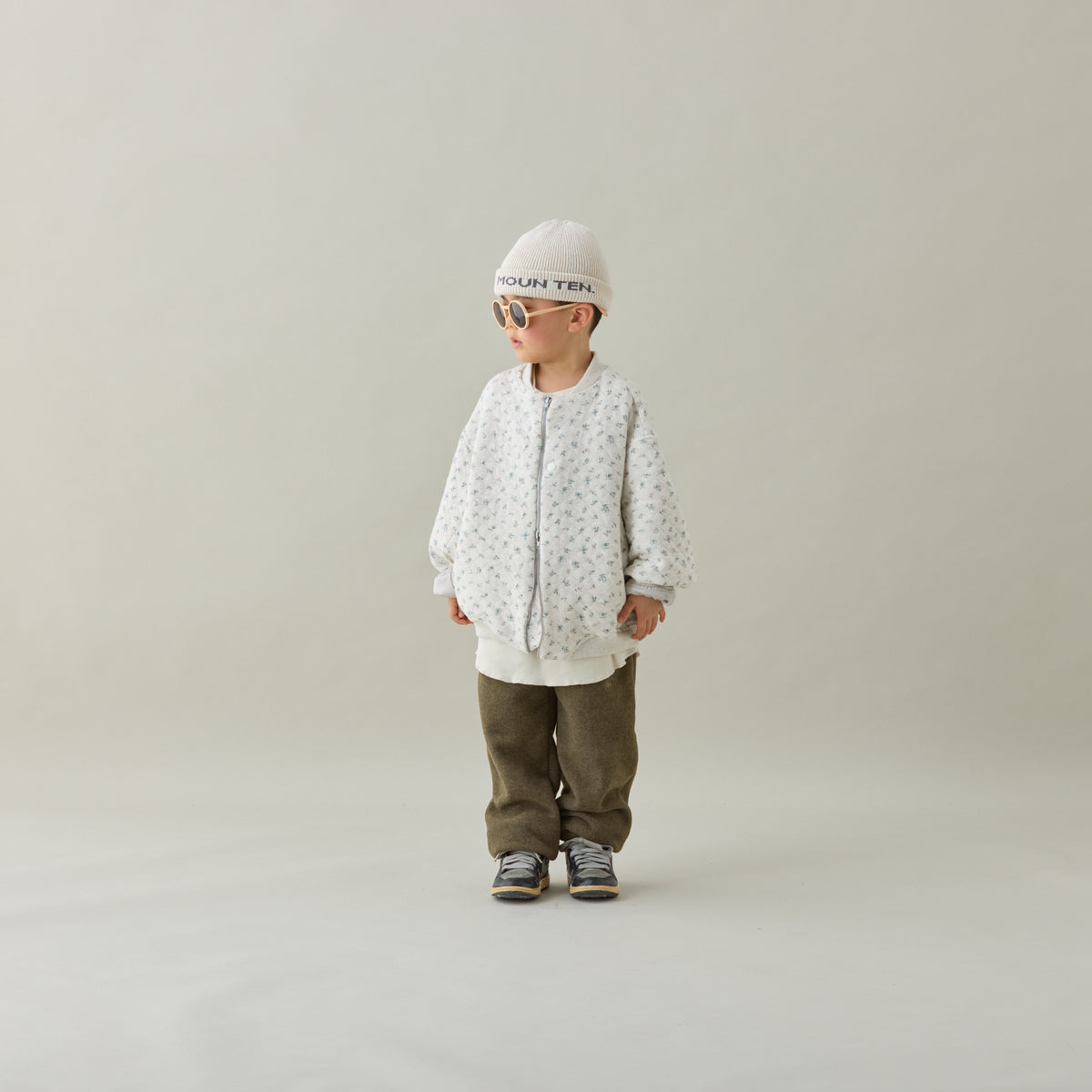 <Moun ten.> flower quilt reversible blouson - oatmeal