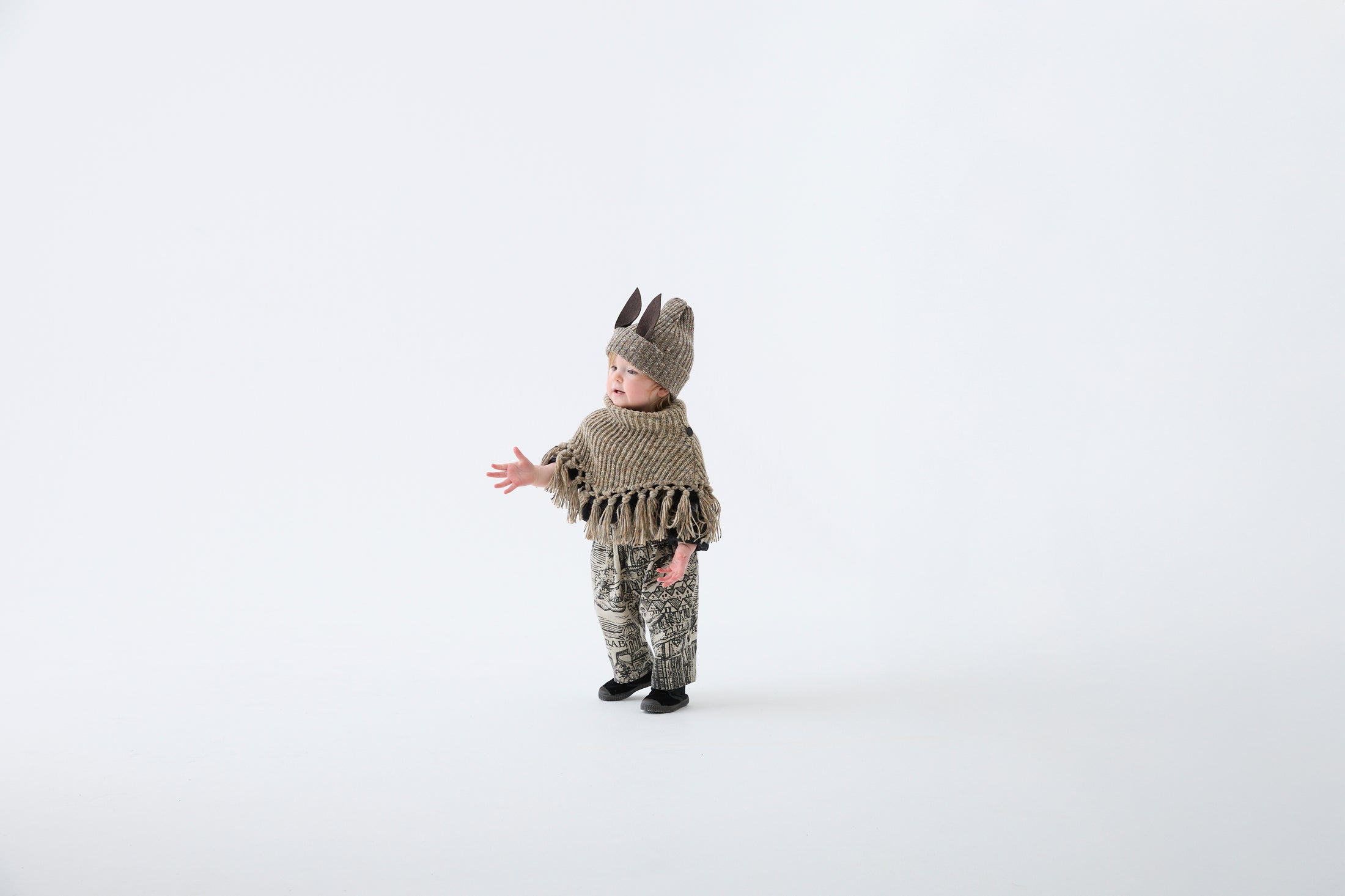 <eLfinFolk> Castle town print Suspenders Pants - black　