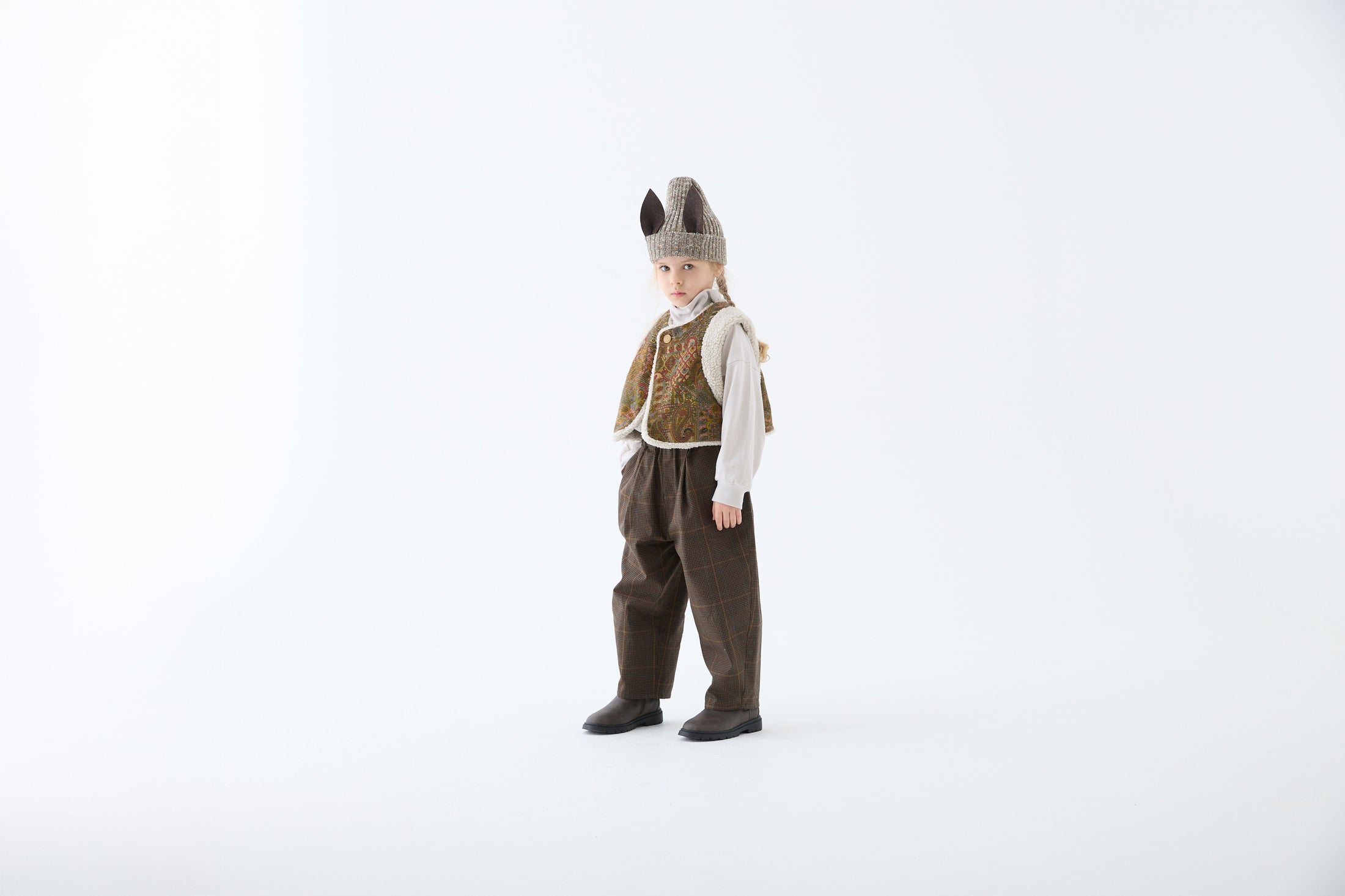<eLfinFolk> Nep Yarn Beast Beanie by CA4LA - brown