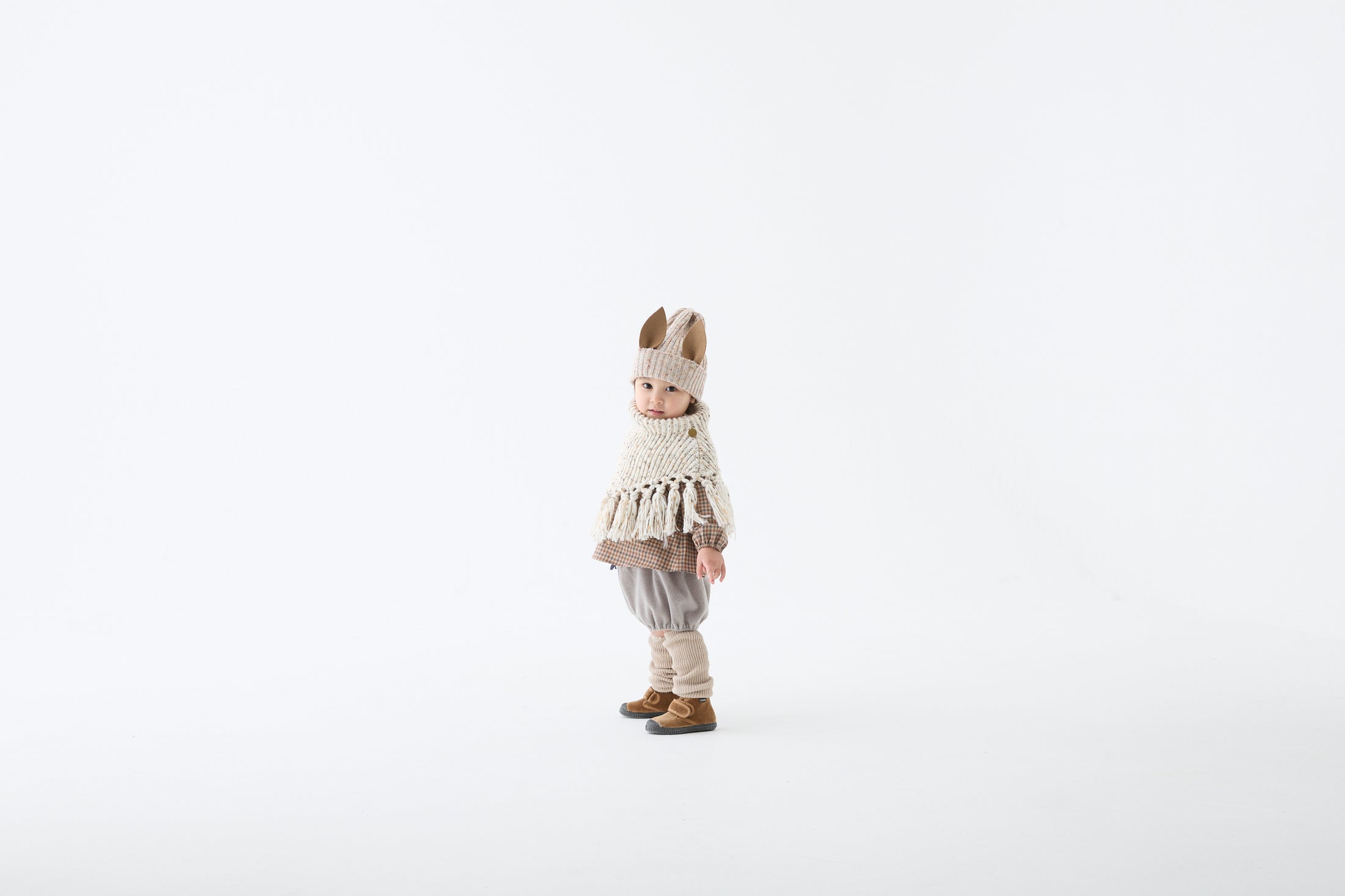 <eLfinFolk> Nep Yarn Rib knit cape - ivory