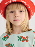 Gallery viewerに画像を読み込む, <BOBO CHOSES> Juicy Tomatoes all over reversible hat
