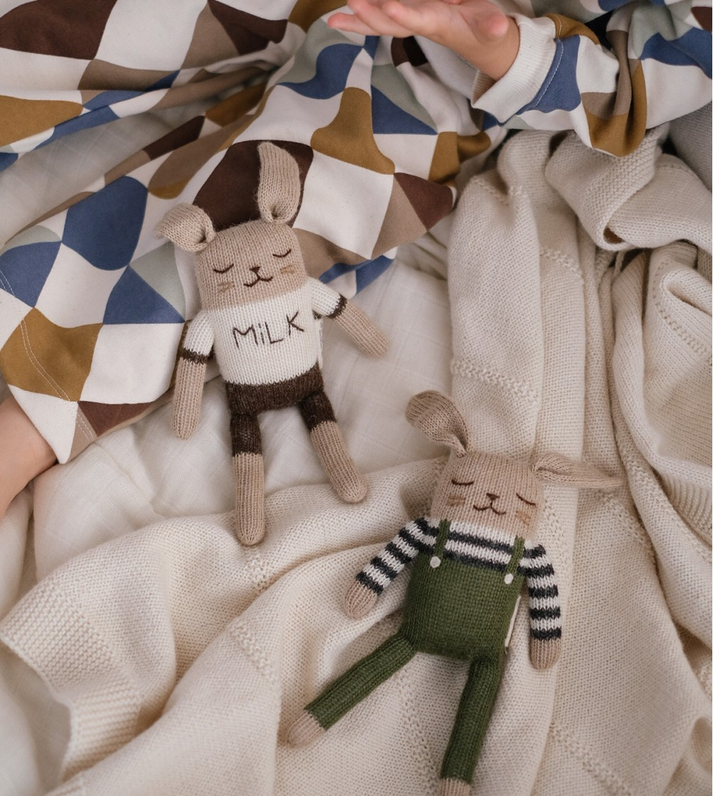<Main Sauvage>Bunny knit toy - Olive overalls