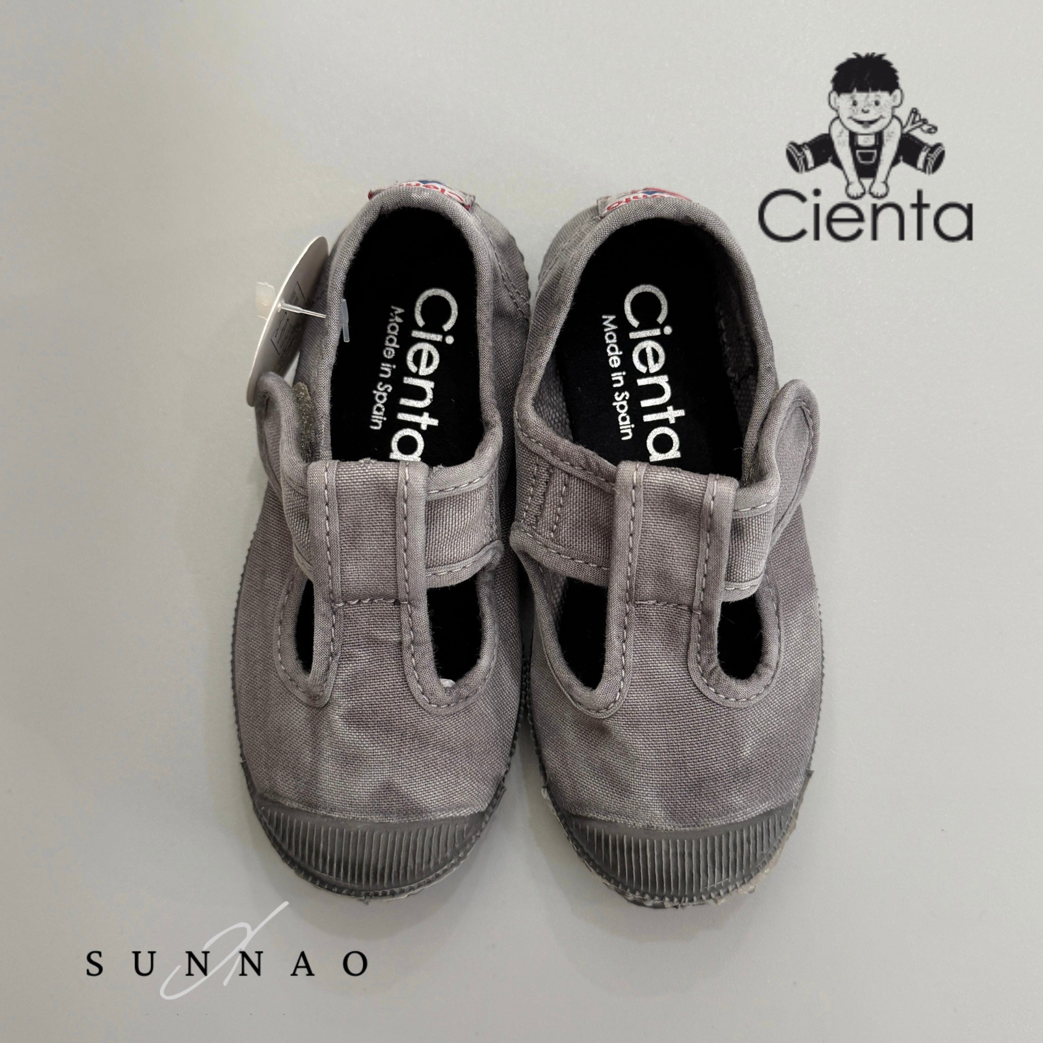 <Cienta>T strap black sole shoes - GRAY 77777