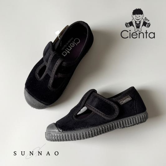 <Cienta>Velour T-strap shoes - NEGRO 977075