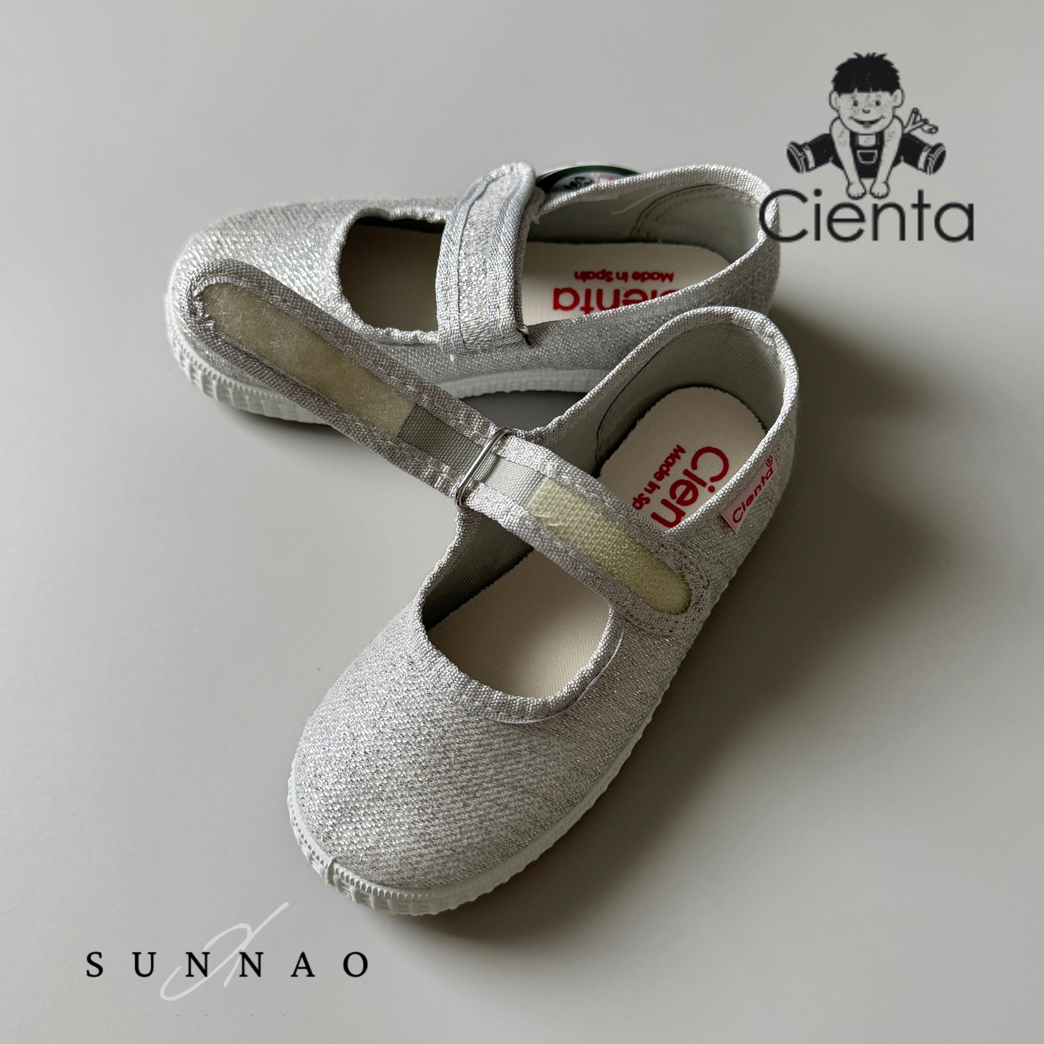 <Cienta>One strap velcro sneaker - LAME 56013