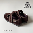 Gallery viewerに画像を読み込む, <Cienta>Velour T strap shoes - MARRON 977075
