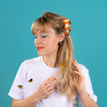 将图像加载到画廊查看器中, <COUCOU SUZETTE> Clownfish Hair Claw

