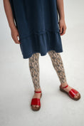 Gallery viewerに画像を読み込む, <REPOSE AMS> 62. legging - tiger flame
