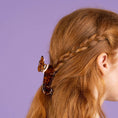 Gallery viewerに画像を読み込む, <COUCOU SUZETTE> Dachshund Hair Claw
