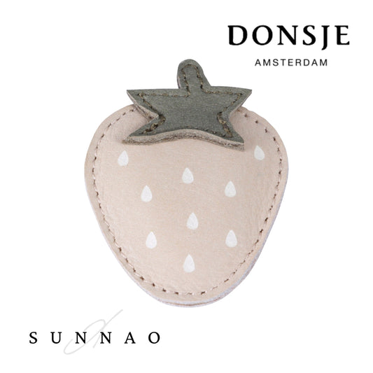 <donsje> Nanoe Fruit Hairclip - Strawberry</donsje>