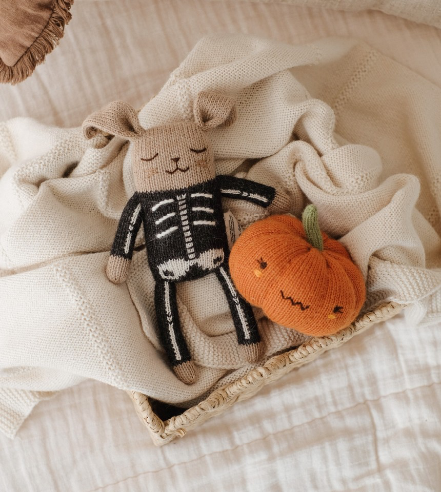 <Main Sauvage>Bunny knit toy - skeleton costume