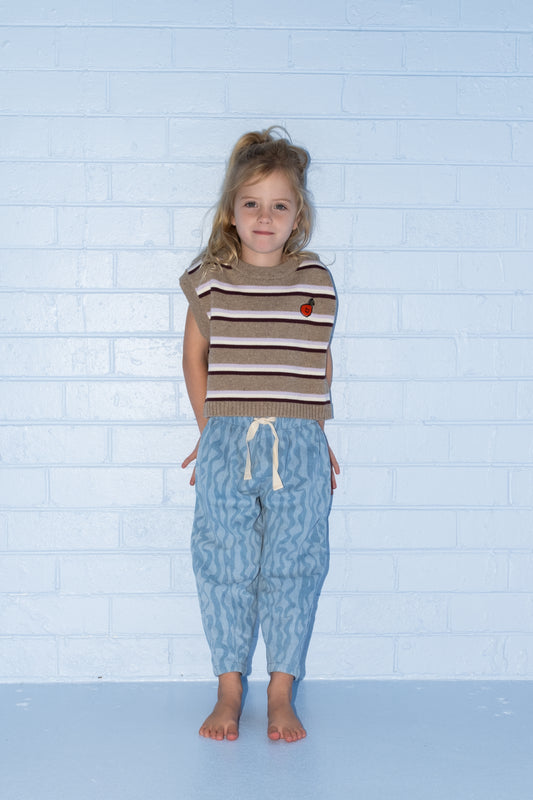 <GROWN> Organic Stripe Apple Knit Vest - Oatmilk