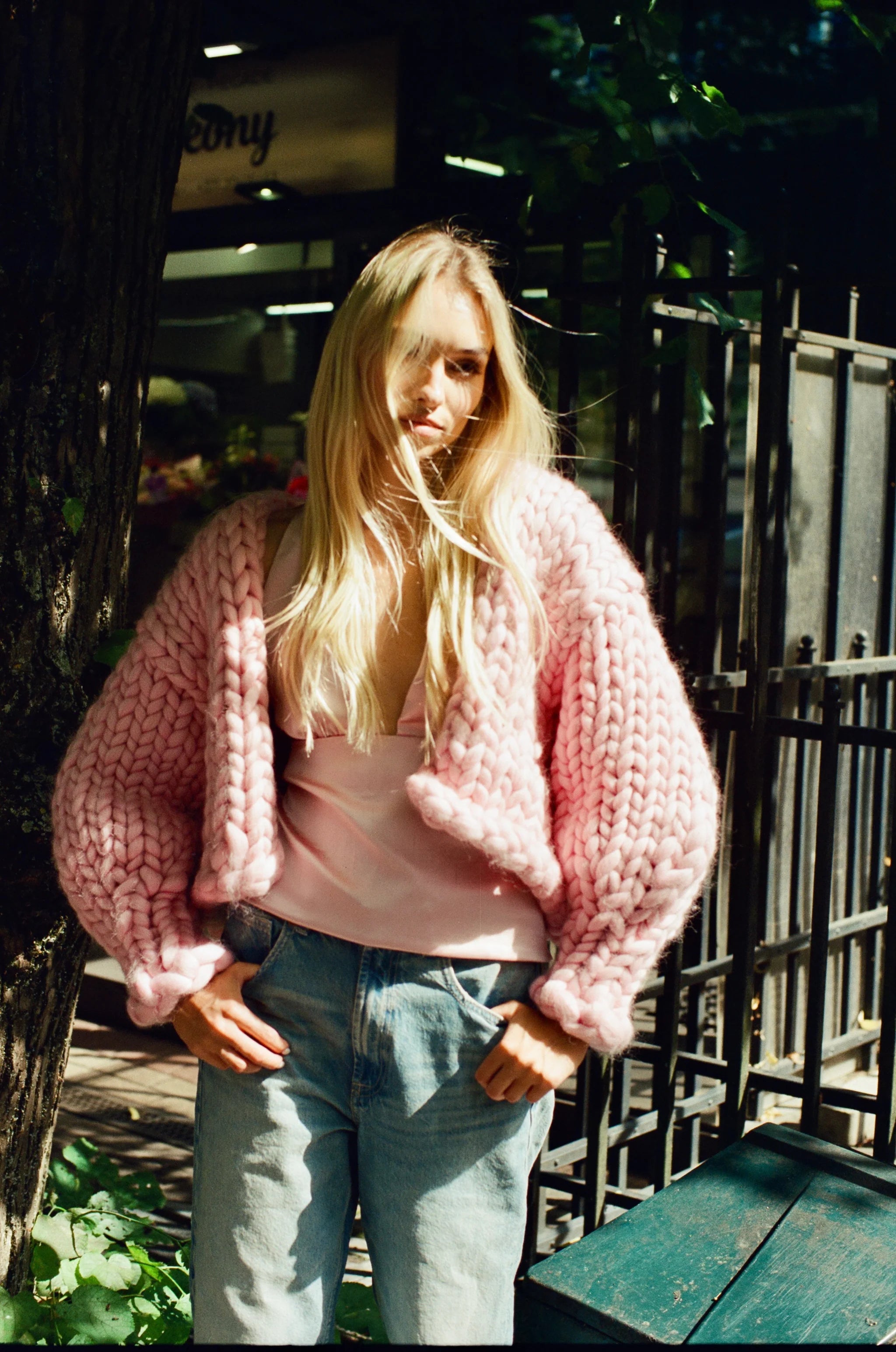 【受注生産】<Hope Macaulay> Pink Irish Colossal Knit Wool Cardigan