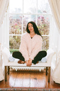갤러리 뷰어로 이미지로드, 【受注生産】<Hope Macaulay> Cream Colossal Knit Cardigan
