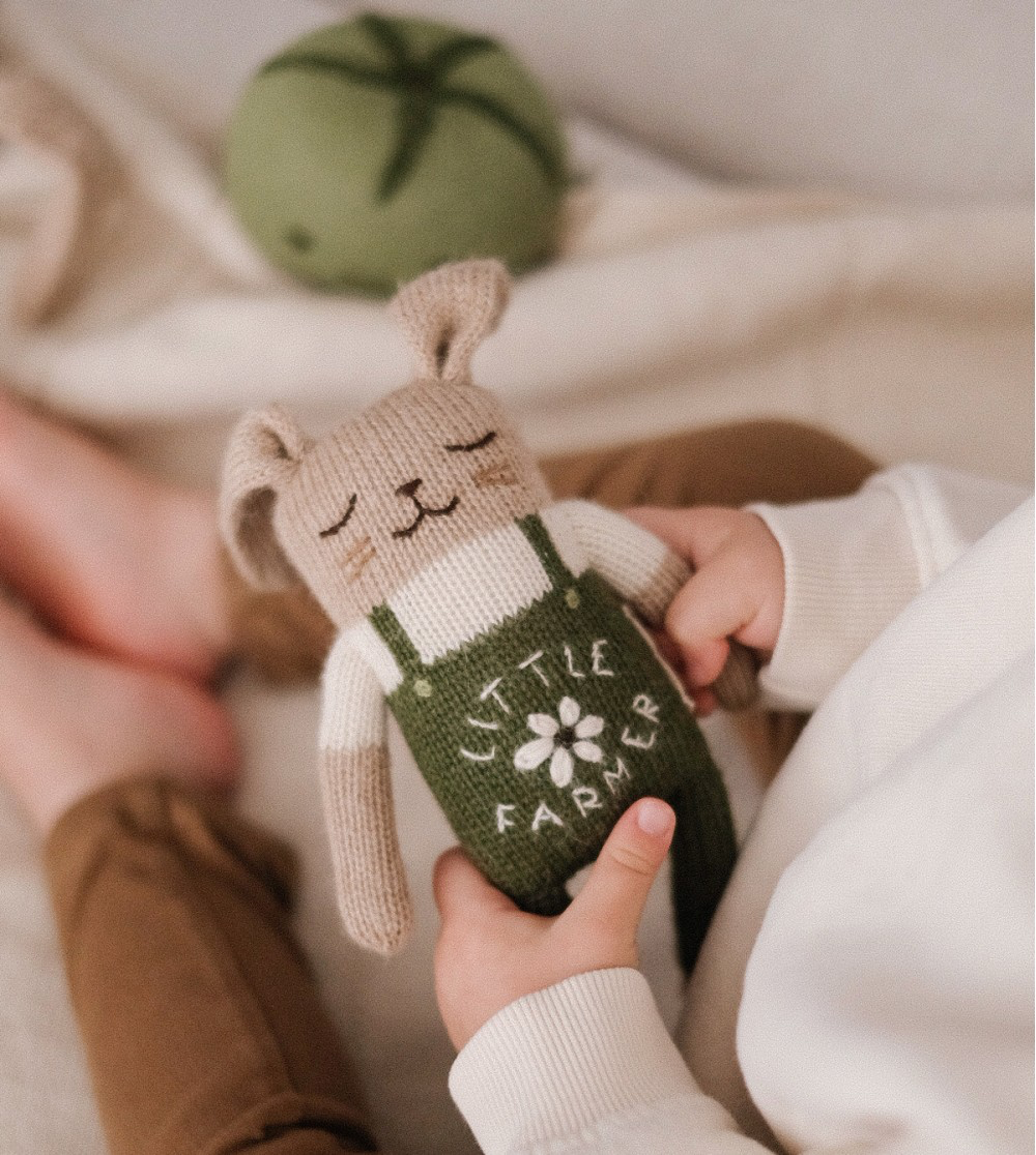 <Main Sauvage>Bunny knit toy - Little farmer