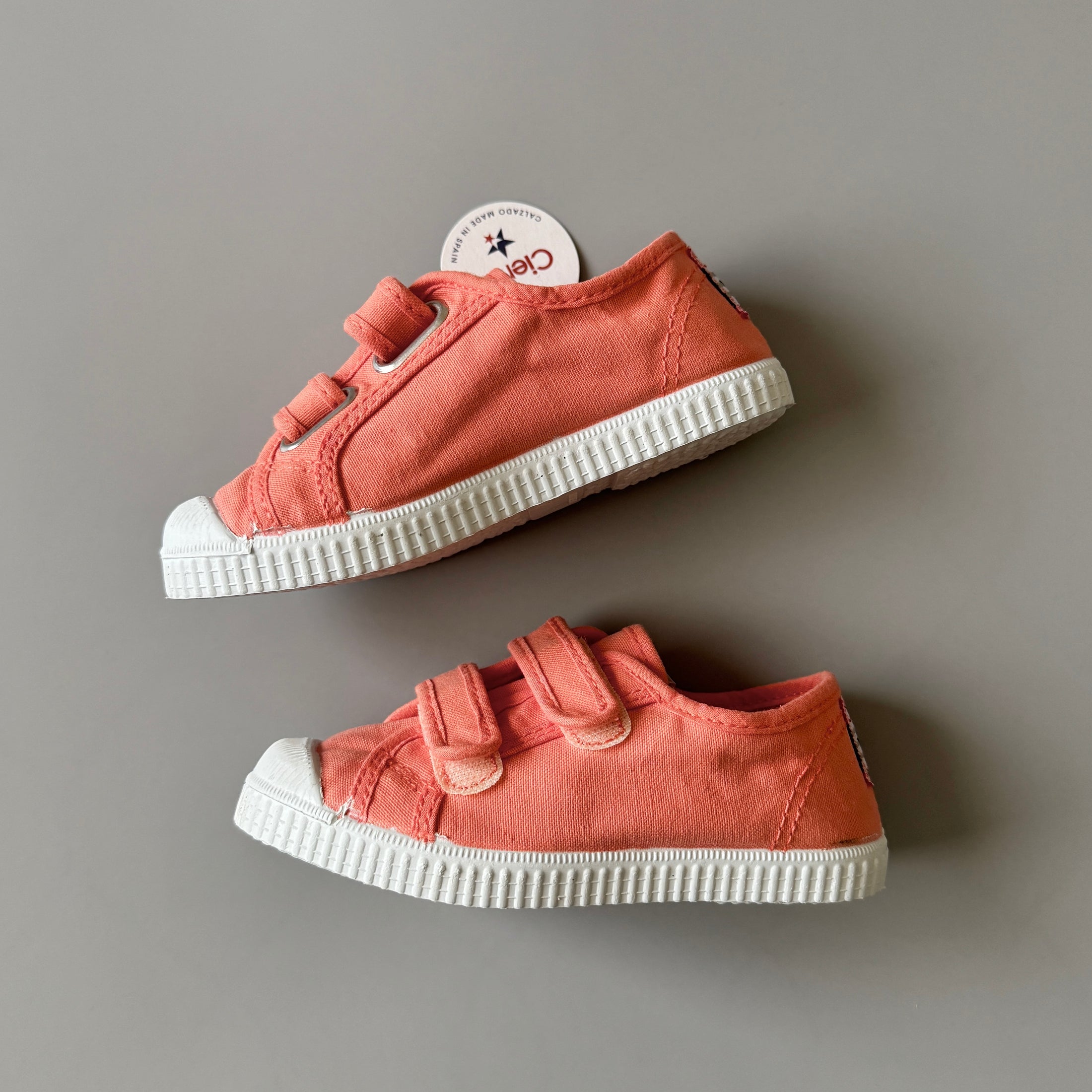 <Cienta>Double strap velcro sneaker - PEACH 78997