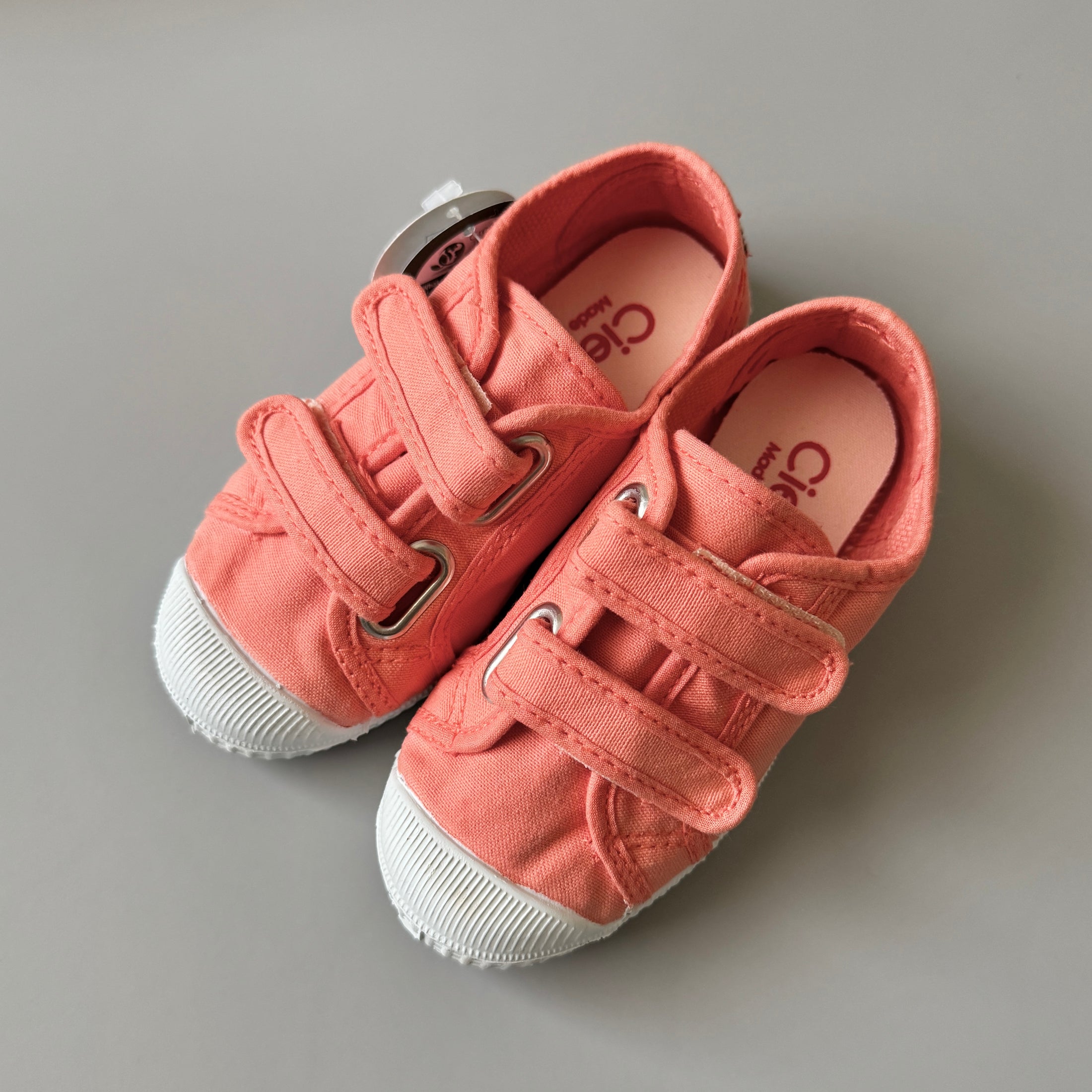 <cienta> Double strap velcro sneakers - ROZA 78777</cienta>