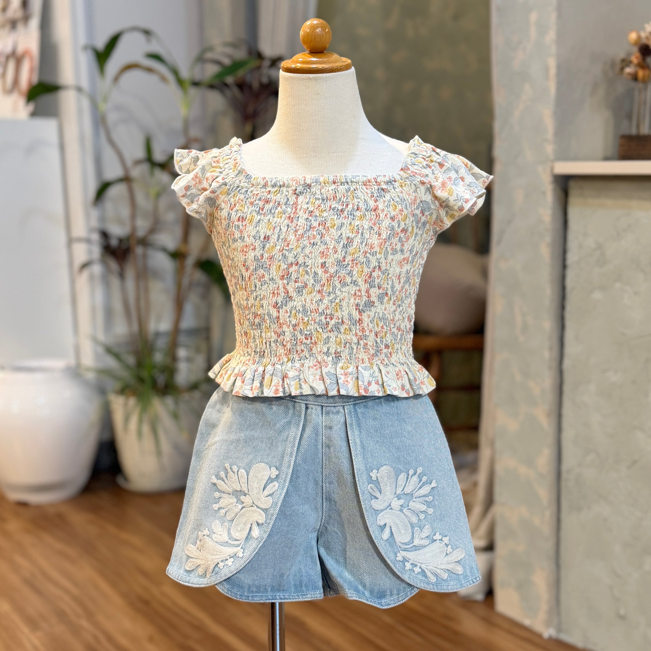 【SET】Rylee+cru tops & Louise misha shorts