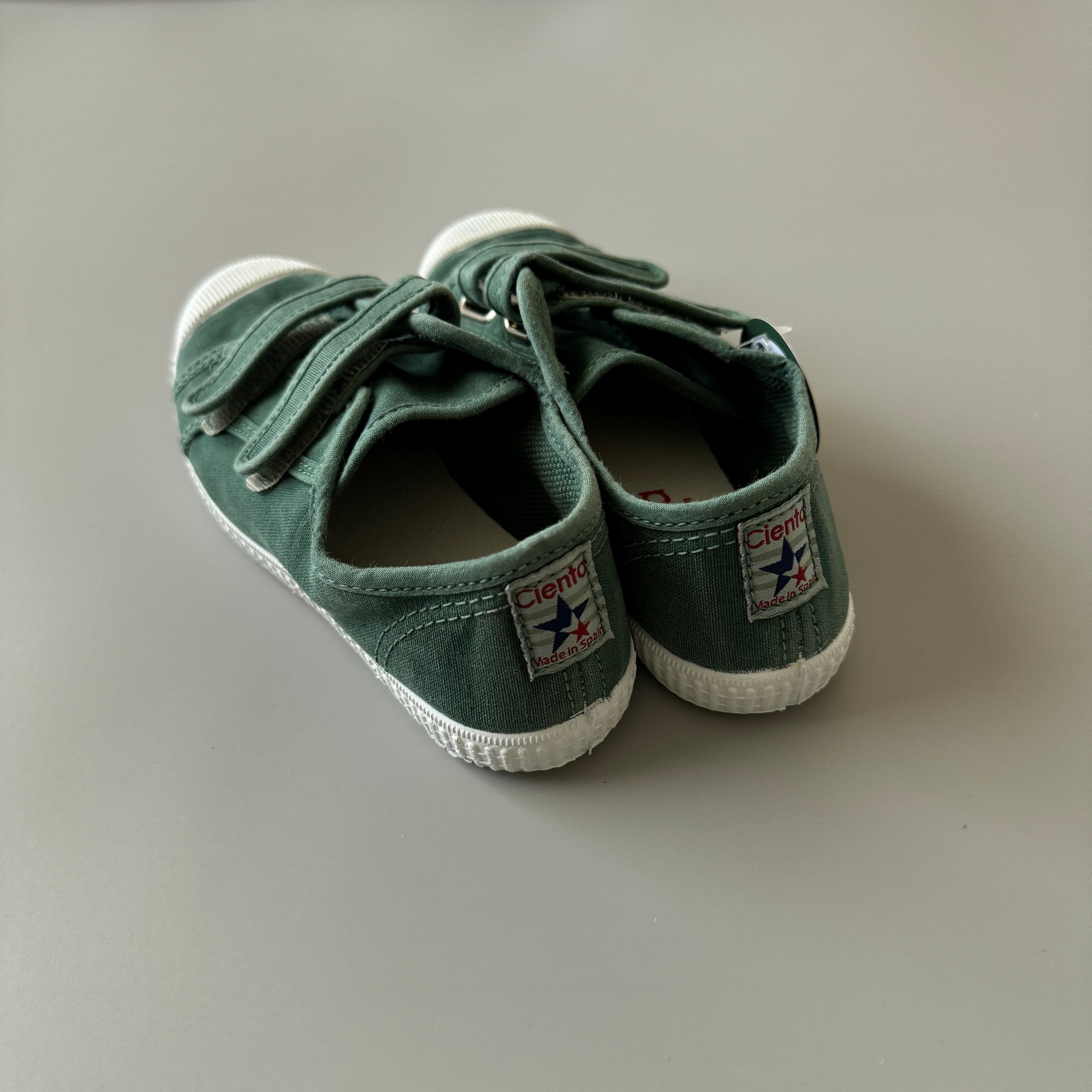 <Cienta>Double strap velcro sneaker - SEAGREEN 78777