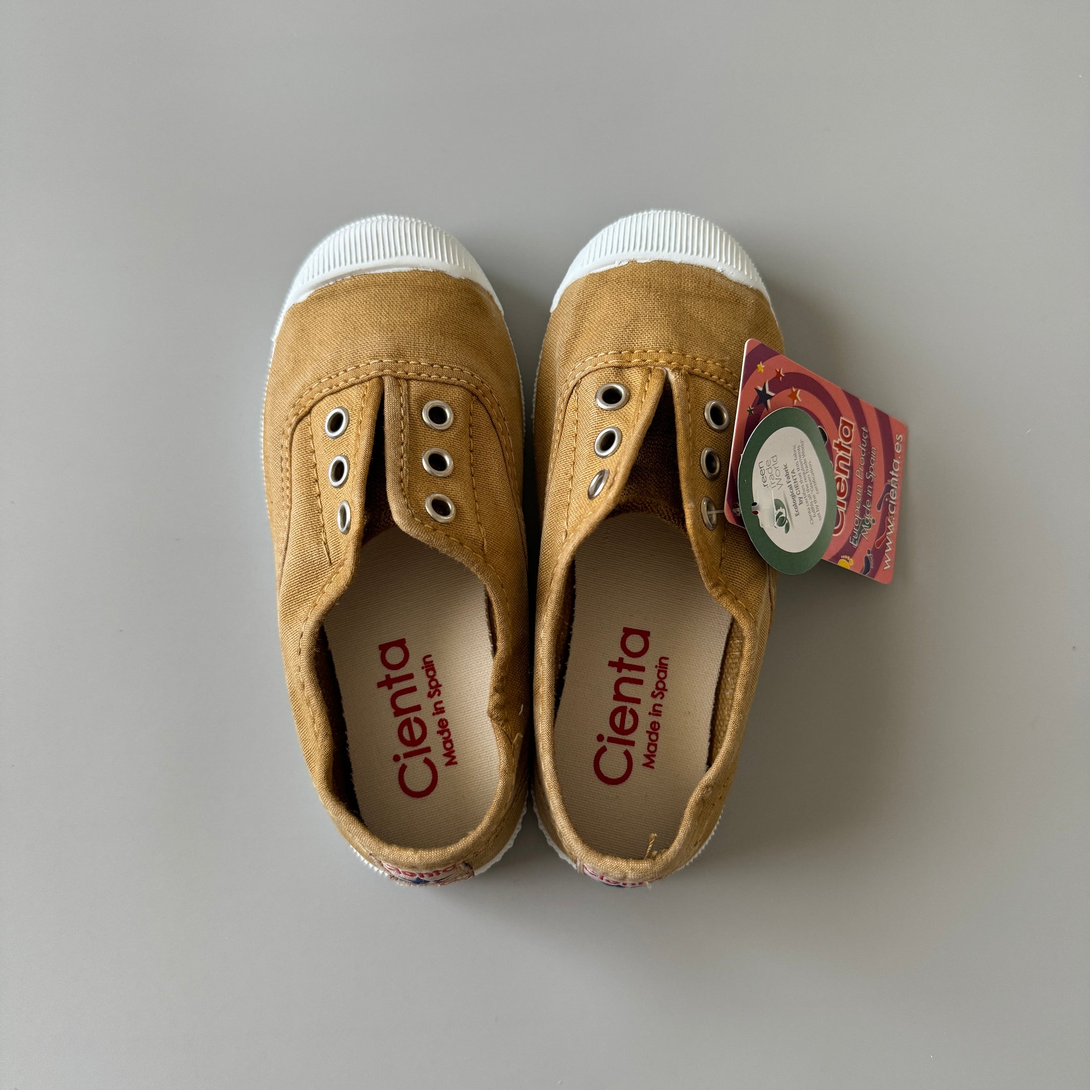 <Cienta>Deck shoes - MUSTARD 70777