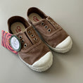 Load image into Gallery viewer, <cienta> Deck shoes - BEIGE 70777</cienta>
