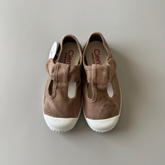 <Cienta>T strap shoes - BEIGE 77777