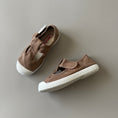 Gallery viewerに画像を読み込む, <Cienta>T strap shoes - BEIGE 77777
