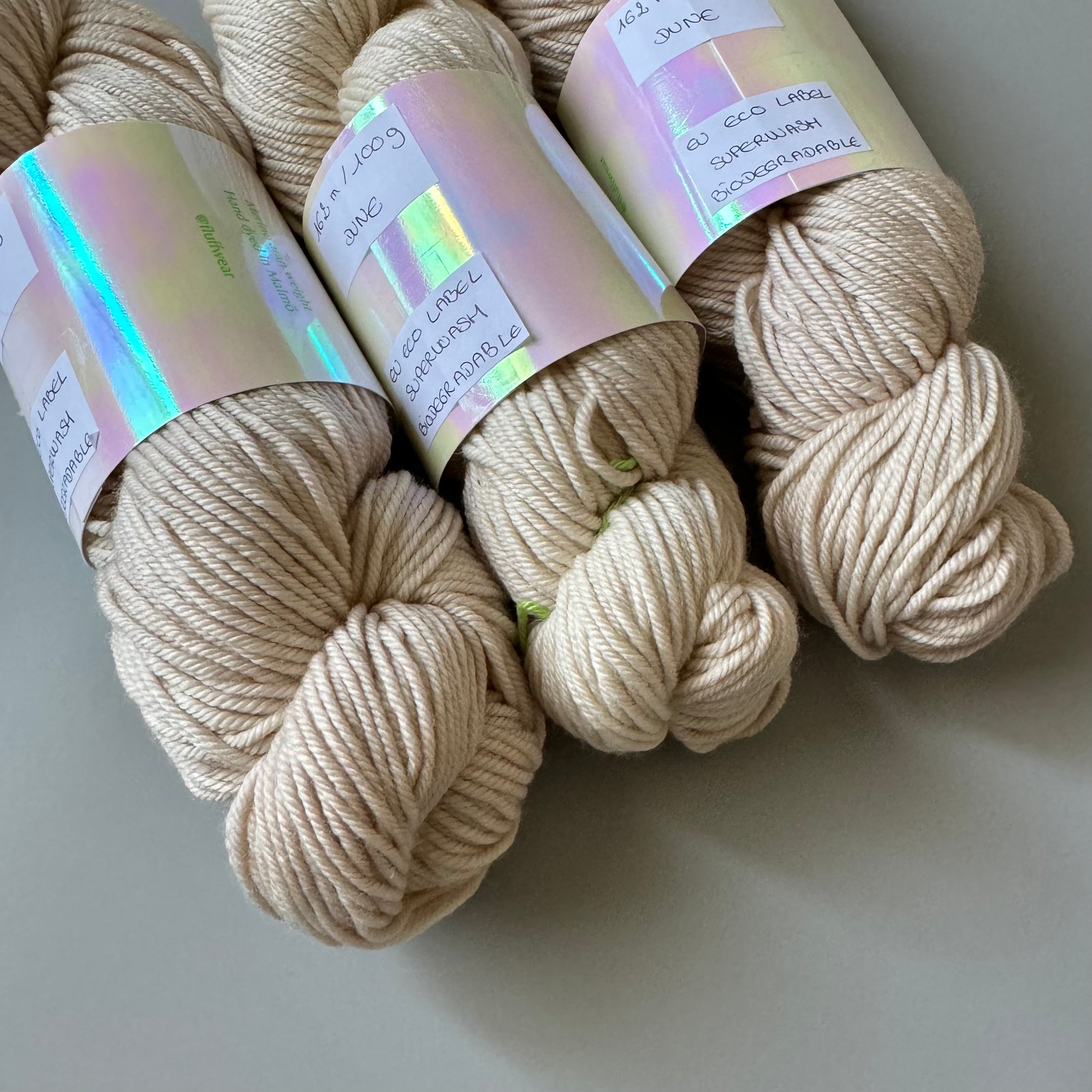 <FLUFFWEAR>SUPER WASH MERINO WOOL YARN - DUNE