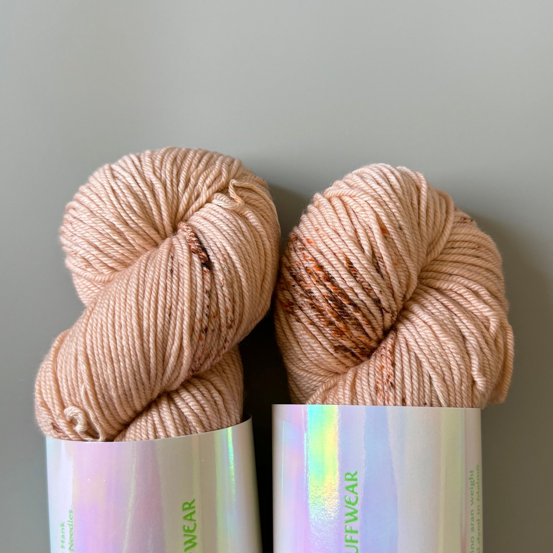 <FLUFFWEAR>SUPER WASH MERINO WOOL YARN - CORAL