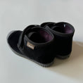 갤러리 뷰어로 이미지로드, <Cienta>High-cut velour shoes - NEGRO 975075
